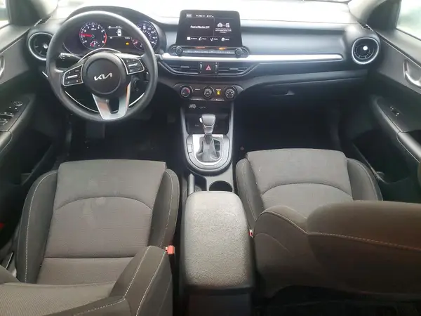 3KPF24AD3PE509871 2023 KIA FORTE - Image 8