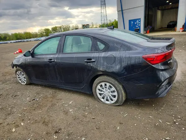 3KPF24AD3PE513418 2023 KIA FORTE - Image 2