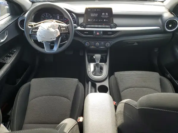 3KPF24AD3PE513953 2023 KIA FORTE - Image 8