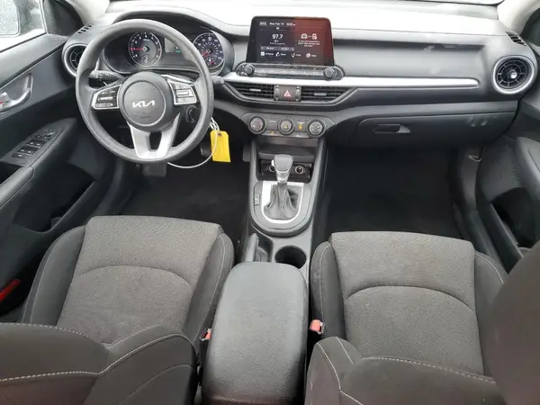3KPF24AD3PE515489 2023 KIA FORTE - Image 8