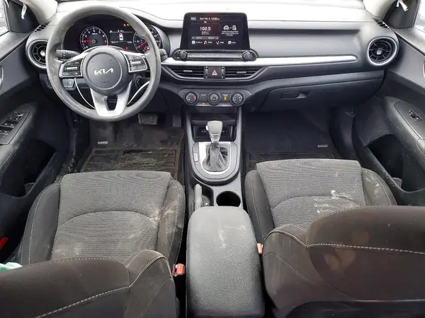 3KPF24AD3PE516593 2023 KIA FORTE - Image 8