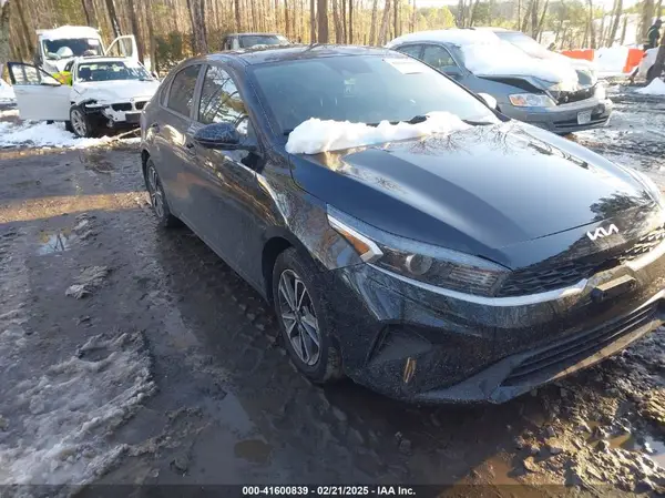 3KPF24AD3PE519476 2023 KIA FORTE - Image 1