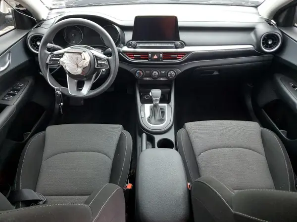 3KPF24AD3PE525777 2023 KIA FORTE - Image 8