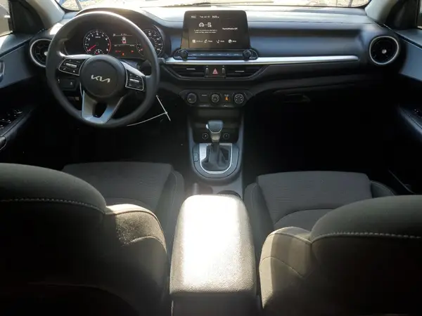 3KPF24AD3PE525892 2023 KIA FORTE - Image 8