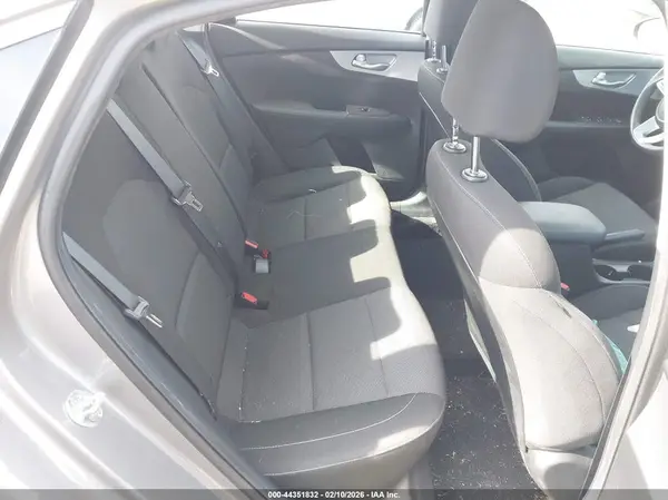 3KPF24AD3PE526282 2023 KIA FORTE - Image 8