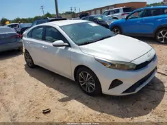 3KPF24AD3PE527285 2023 KIA FORTE
