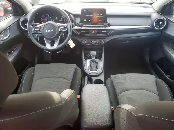 3KPF24AD3PE530283 2023 KIA FORTE - Image 8