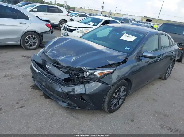 3KPF24AD3PE536357 2023 KIA FORTE - Image 2