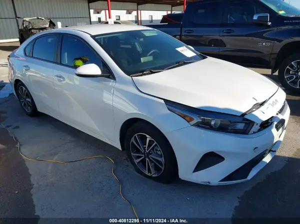 3KPF24AD3PE539081 2023 KIA FORTE - Image 1