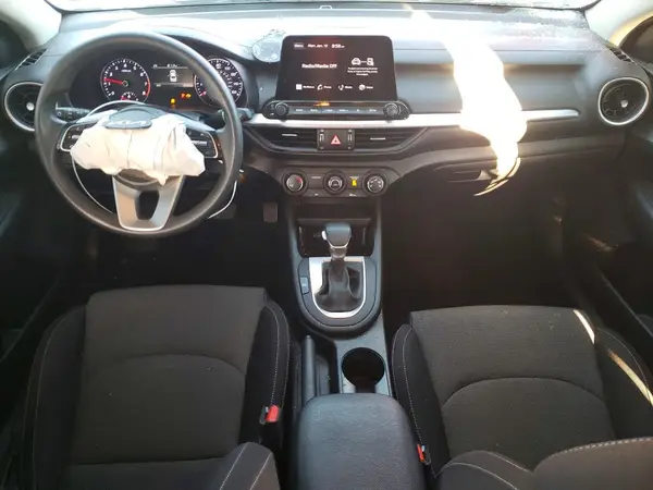 3KPF24AD3PE543695 2023 KIA FORTE - Image 8