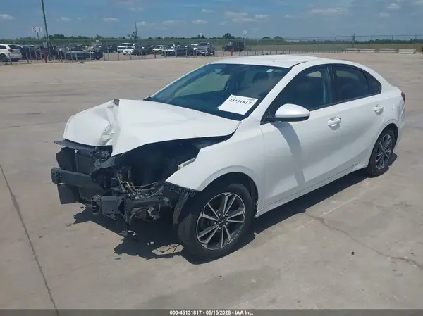 3KPF24AD3PE544653 2023 KIA FORTE - Image 2