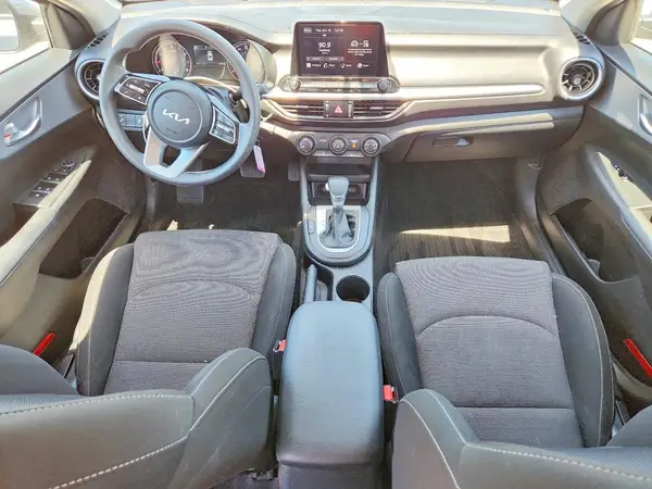 3KPF24AD3PE548119 2023 KIA FORTE - Image 8
