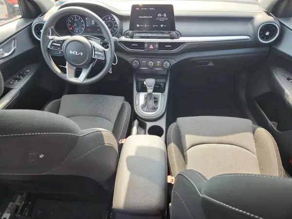 3KPF24AD3PE551246 2023 KIA FORTE - Image 8
