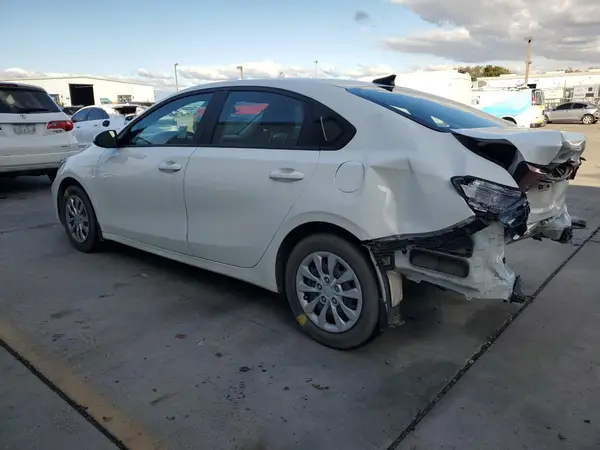 3KPF24AD3PE551280 2023 KIA FORTE - Image 2
