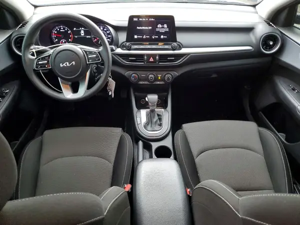 3KPF24AD3PE551490 2023 KIA FORTE - Image 8
