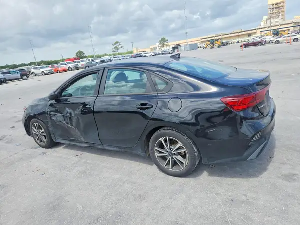 3KPF24AD3PE551716 2023 KIA FORTE - Image 2