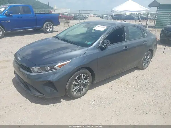 3KPF24AD3PE561761 2023 KIA FORTE - Image 2