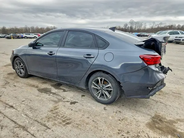 3KPF24AD3PE562229 2023 KIA FORTE - Image 2