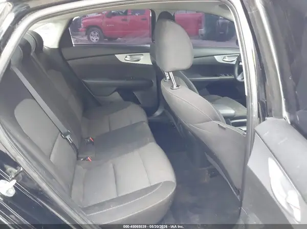 3KPF24AD3PE567155 2023 KIA FORTE - Image 8
