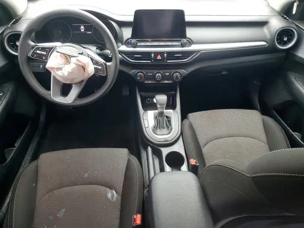 3KPF24AD3PE568130 2023 KIA FORTE - Image 8