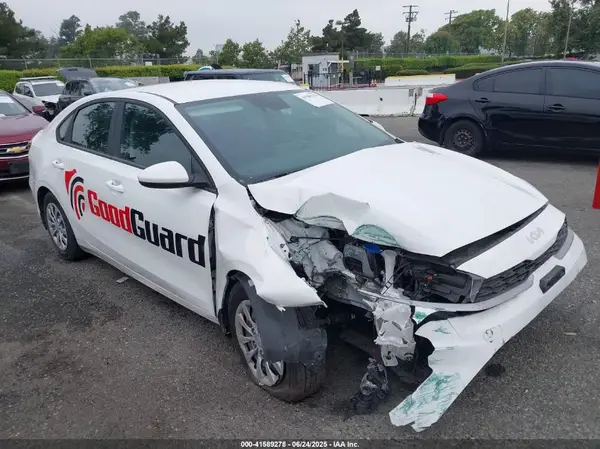 3KPF24AD3PE569309 2023 KIA FORTE - Image 1