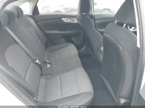 3KPF24AD3PE569309 2023 KIA FORTE - Image 8