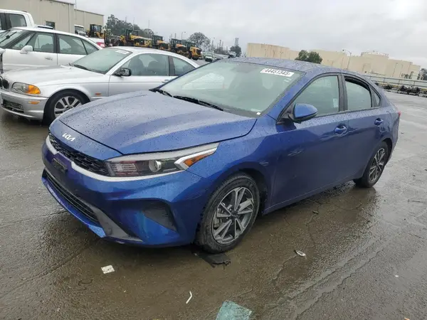 3KPF24AD3PE572128 2023 KIA FORTE - Image 1