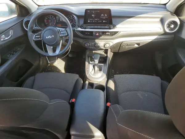 3KPF24AD3PE572470 2023 KIA FORTE - Image 8