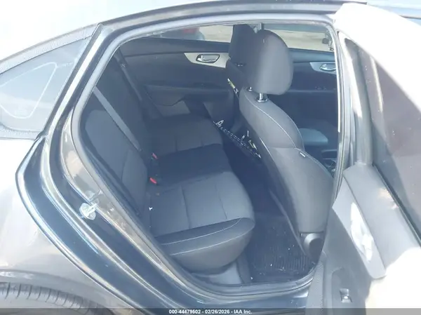 3KPF24AD3PE573733 2023 KIA FORTE - Image 8