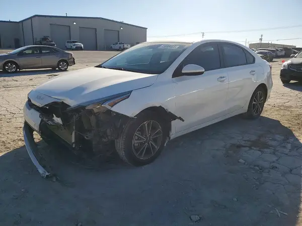 3KPF24AD3PE578169 2023 KIA FORTE - Image 1