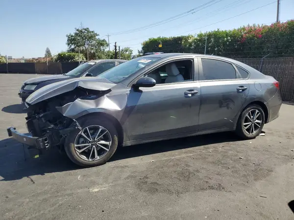 3KPF24AD3PE580584 2023 KIA FORTE - Image 1