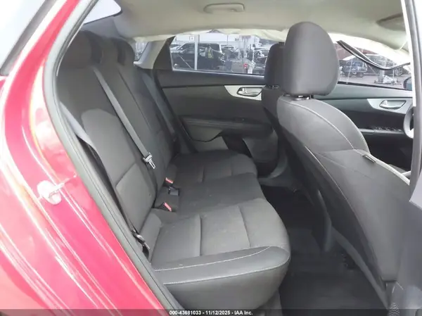 3KPF24AD3PE580634 2023 KIA FORTE - Image 8