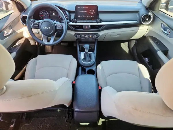 3KPF24AD3PE581010 2023 KIA FORTE - Image 8