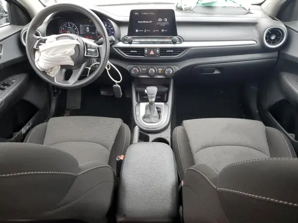3KPF24AD3PE581637 2023 KIA FORTE - Image 8