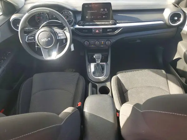 3KPF24AD3PE583033 2023 KIA FORTE - Image 8