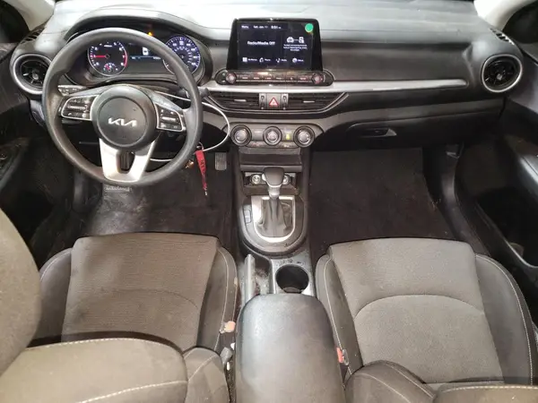 3KPF24AD3PE583503 2023 KIA FORTE - Image 8