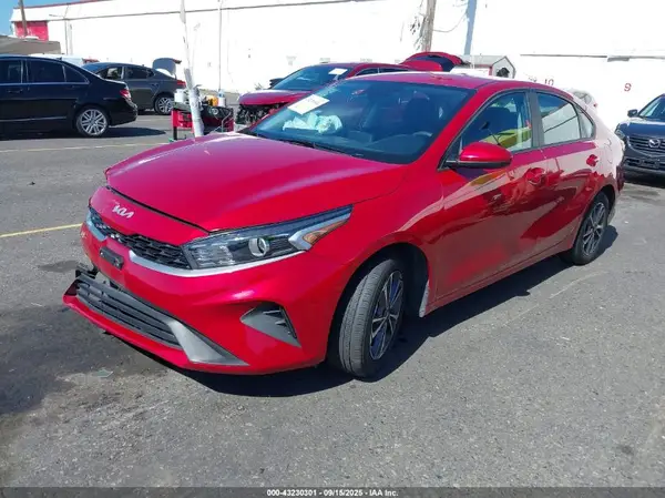 3KPF24AD3PE584389 2023 KIA FORTE - Image 2