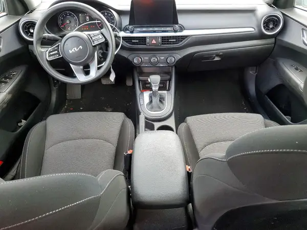 3KPF24AD3PE584845 2023 KIA FORTE - Image 8