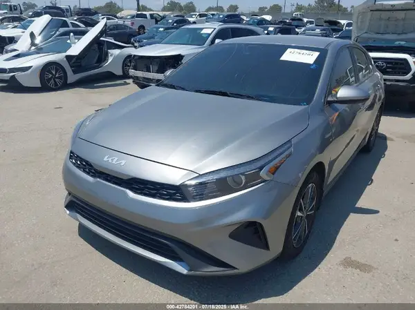 3KPF24AD3PE587020 2023 KIA FORTE - Image 2