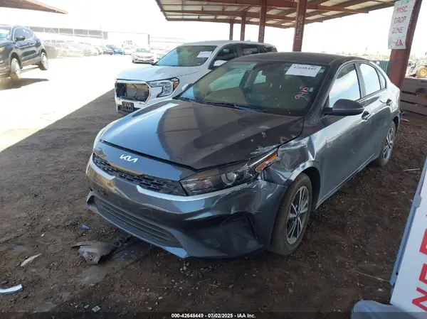 3KPF24AD3PE588121 2023 KIA FORTE - Image 2