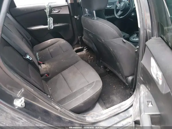 3KPF24AD3PE589074 2023 KIA FORTE - Image 8