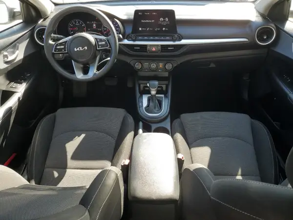 3KPF24AD3PE590466 2023 KIA FORTE - Image 8