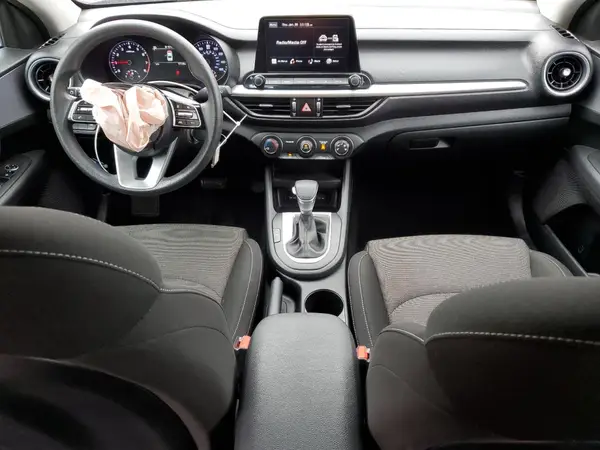 3KPF24AD3PE590483 2023 KIA FORTE - Image 8