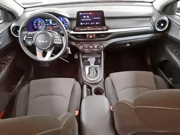 3KPF24AD3PE592072 2023 KIA FORTE - Image 8