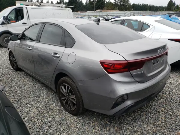 3KPF24AD3PE593285 2023 KIA FORTE - Image 2