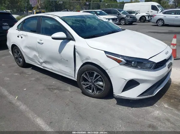 3KPF24AD3PE595909 2023 KIA FORTE - Image 1
