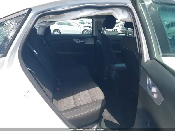 3KPF24AD3PE595909 2023 KIA FORTE - Image 8