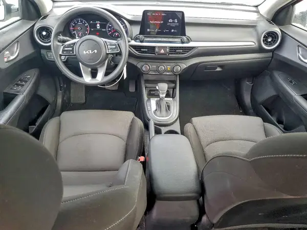 3KPF24AD3PE596462 2023 KIA FORTE - Image 8