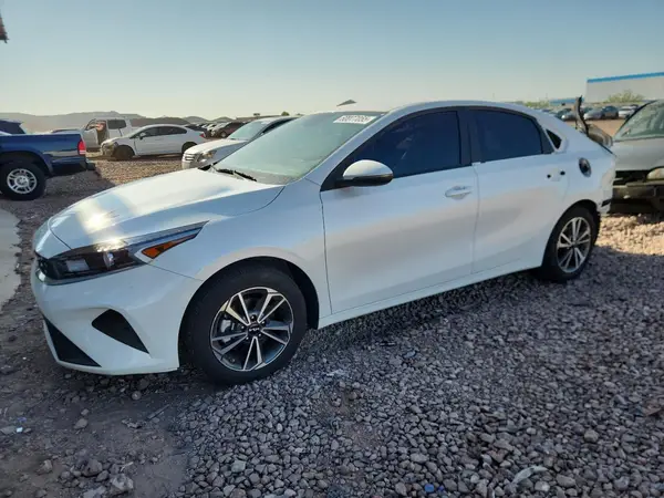 3KPF24AD3PE596882 2023 KIA FORTE - Image 1