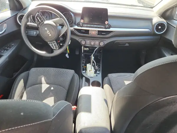 3KPF24AD3PE598597 2023 KIA FORTE - Image 8